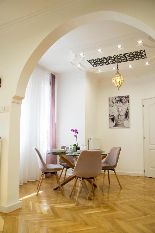 Season One Apartman Σέγκεντ Εξωτερικό φωτογραφία